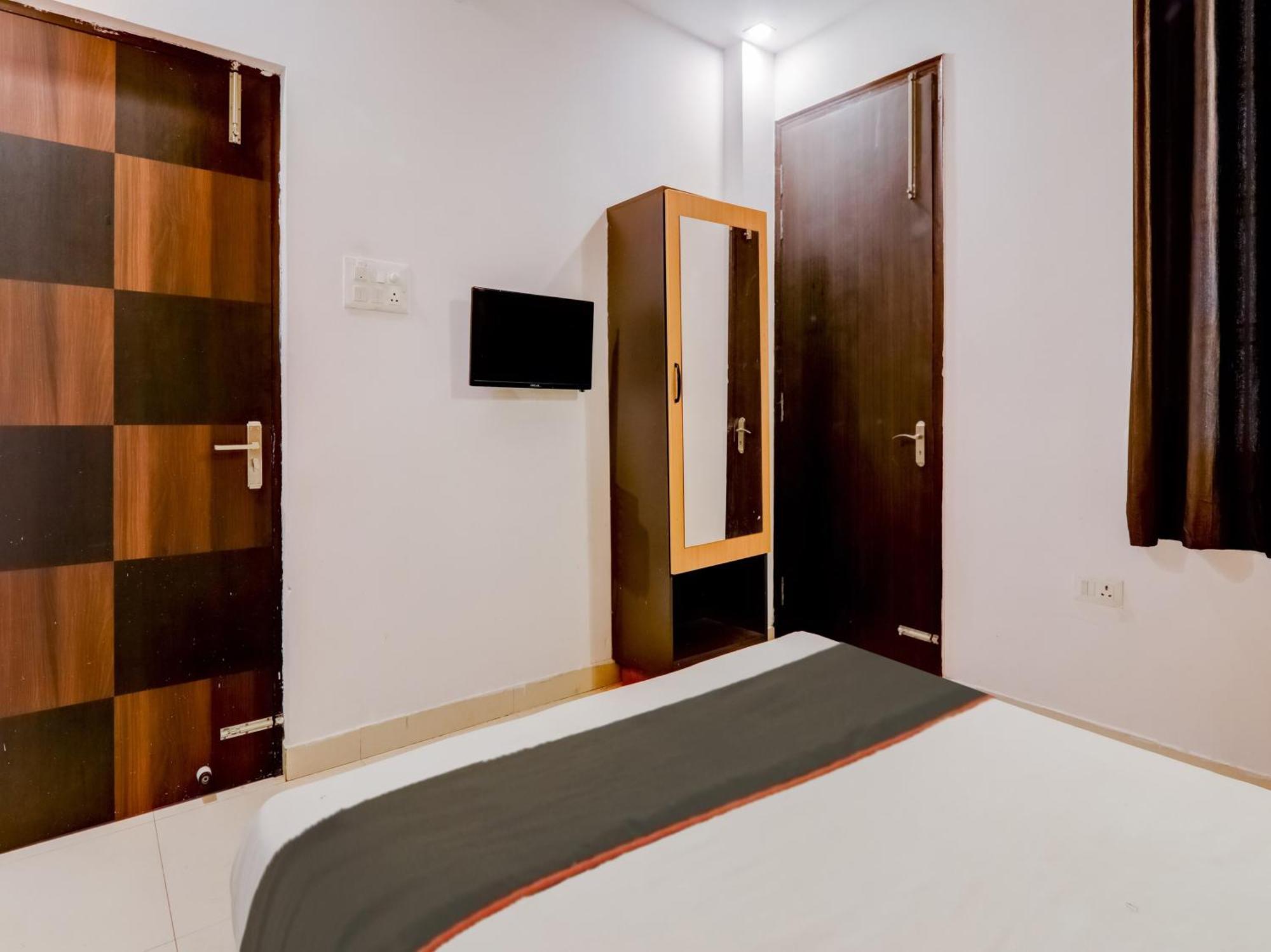 Super Collection O Kiara Guest House Lucknow Extérieur photo